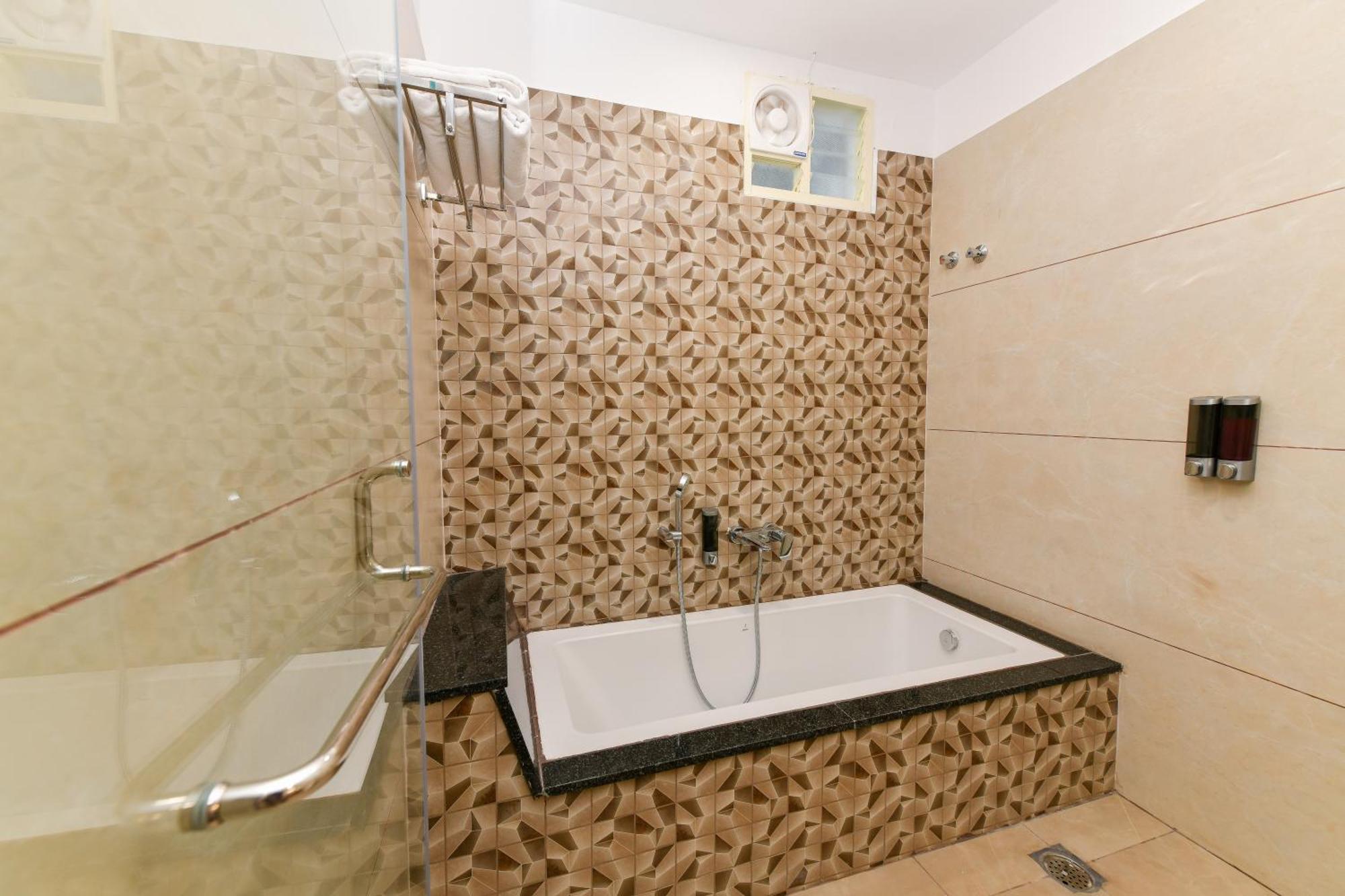 Hotel Shine International Mysore Eksteriør bilde