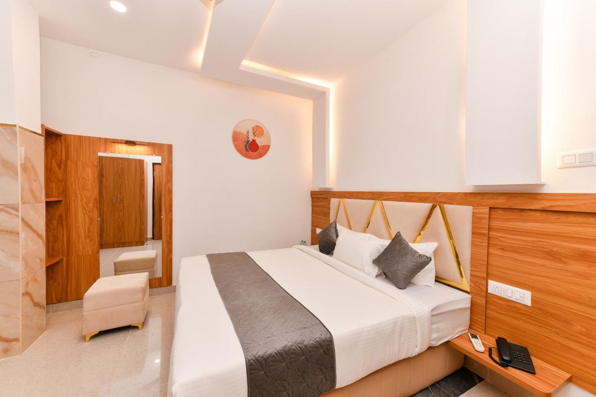 Hotel Shine International Mysore Eksteriør bilde